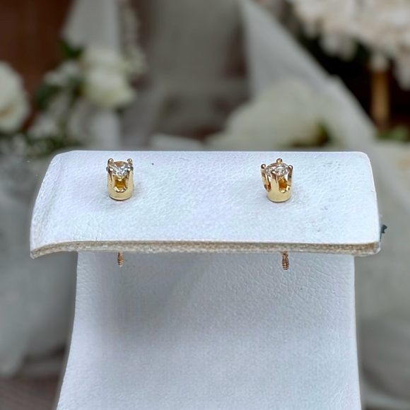 ❤️14K Gold .25 CTW Genuine Diamond Stud Earrings - Picture 6 of 13